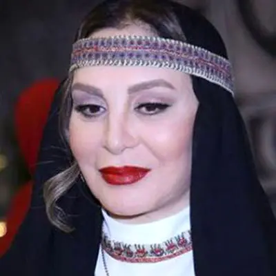 چهره معروفی که کسی نمی‌دانست همسر افسانه بایگان است! +عکس