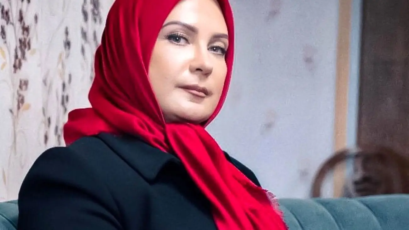تغییر چهره جنجالی لعیا زنگنه در این سن و سال / راه بهاره رهنما را پیش گرفت !