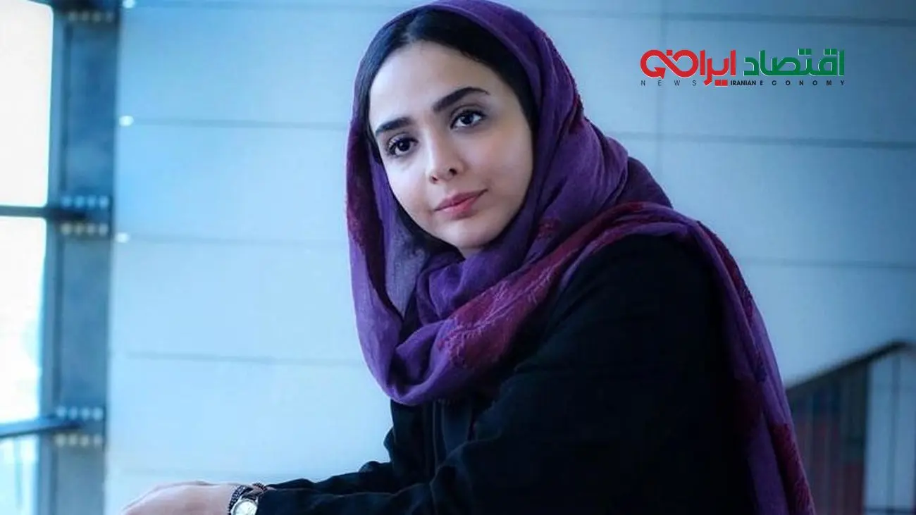 ژست فوق‌العاده المیرا دهقانی در کافه شیک تهران، بازیگر سریال بامداد خمار