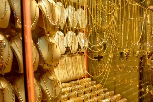 قیمت طلای ۱۸ عیار امروز پنجشنبه ۴ مرداد ۱۴۰۳ 