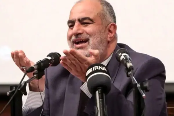 مشاور روحانی نسبت به افشای اسرار دفاعی هشدار داد / چه نهادی ارتباط رسانه‌ای فرماندهان نظامی را مدیریت می‌کند؟