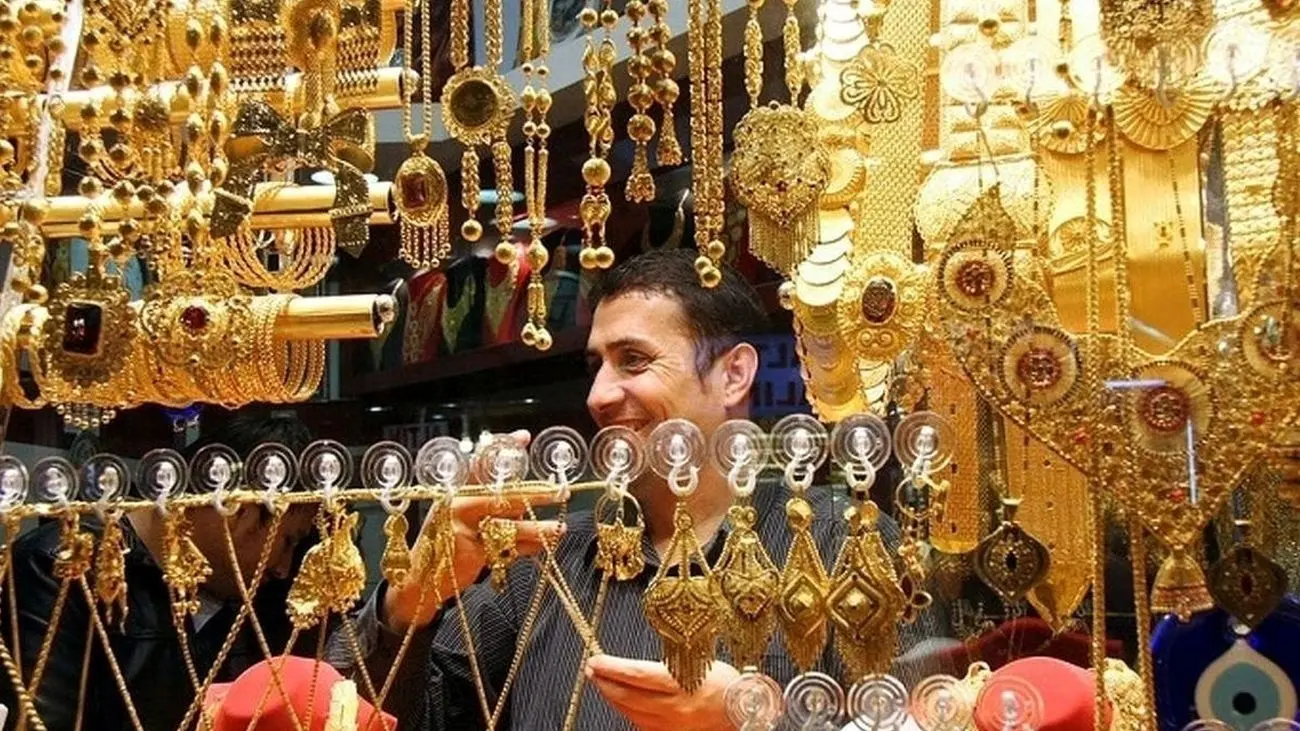 سرگیجه بازار طلا احتمالا تا ۶ ماه آینده ادامه دارد