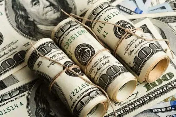 قیمت دلار امروز ۱۵ فرودین ۱۴۰۴ /  اسکناس آمریکایی فریز شد 