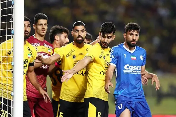 جنجال در استقلال/ یک پرسپولیسی در لیست موسیمانه!