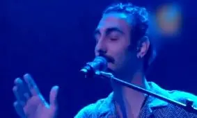 خوانندگی عجیب فرهاد مدیری در کانادا؛ شوکه‌ می‌شوید!