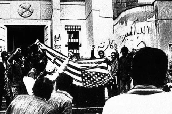 انتشار برای نخستین بار / ویدئوی کامل و جدید از تسخیر لانه جاسوسی آمریکا در ۱۳ آبان