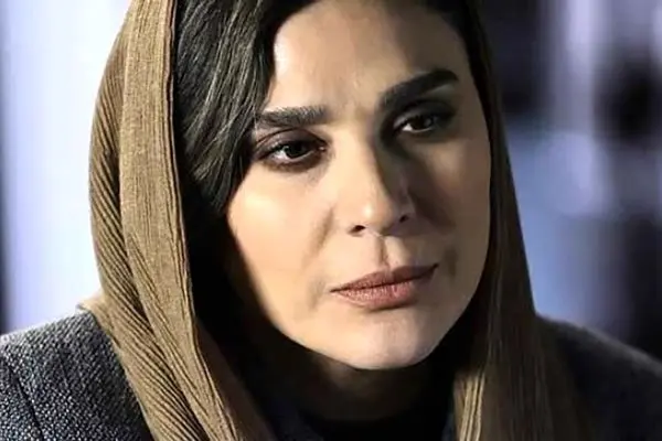 متفاوت ترین عکس از سحر دولتشاهی در آسانسور / عروس شجریان چه لاغر شده !