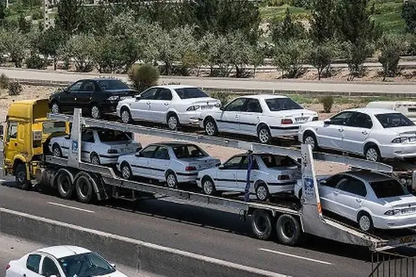 بازار خودرو در حیرت/ قیمت خودروها از کارخانه کمتر شد!
