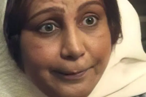 شادی و خنده با دف‌نوازی هنری بهنوش بختیاری در پشت صحنه بامداد خمار!