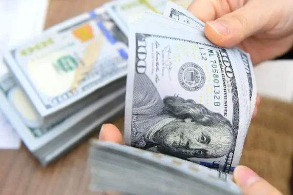 پیش‌بینی نرخ دلار در اردیبهشت ۱۴۰۴  + فیلم