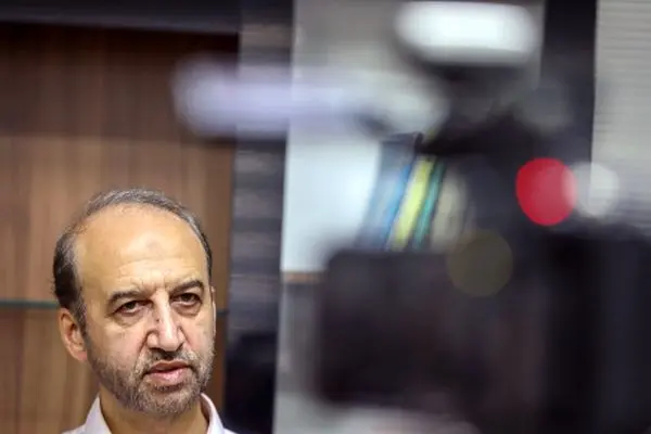 گشت ارشاد دیگر جواب نمی‌دهد/ حجاب با مجازات سنگین عملی نیست