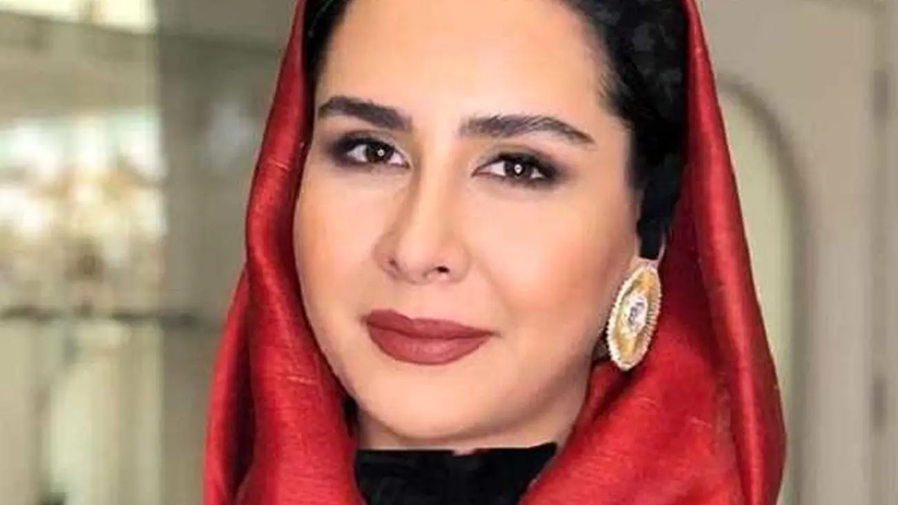 عکس چهره واقعی خانم بازیگر سریال گیلدخت با مو بلوند ! / سارا واقعا زیباست !