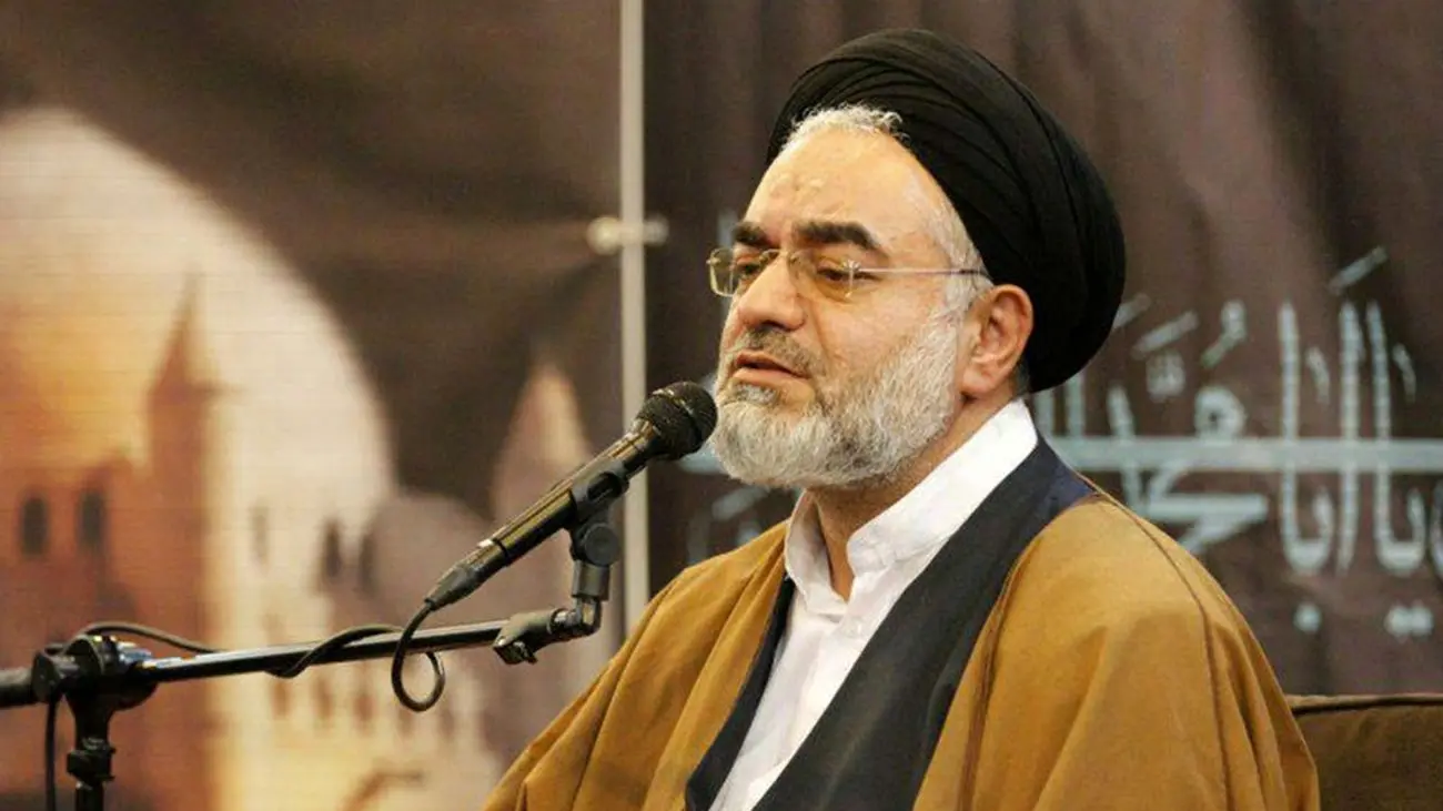 امام جمعه موقت اصفهان: مجلس خبرگان 3نفر را به ترتیب اولویت به عنوان جانشینان رهبری انتخاب کرده است