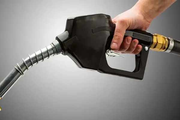 چرا روزبه‌روز فقیرتر می‌شویم؟