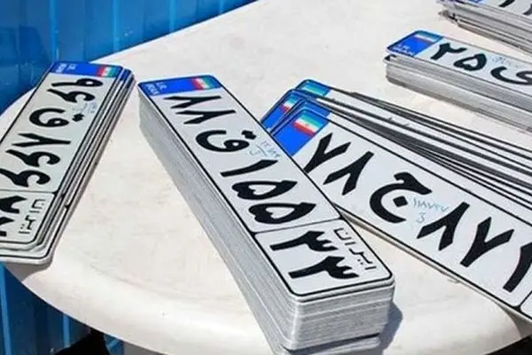 تغییر جدید پلیس/ پلاک خودروها روی شیشه قرار می‌گیرد