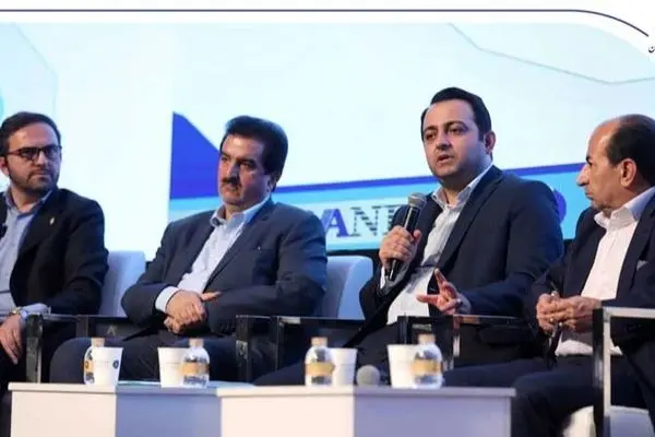 انحراف نقدینگی از بخش واقعی اقتصاد، چالش اصلی تولید و معیشت مردم است