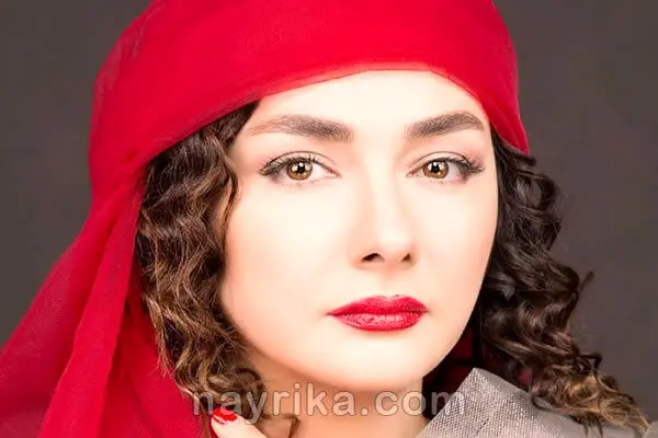 اولین عکس از هانیه توسلی با لباس عروس خیلی گران قیمت / خانم بازیگر مطلقه است !