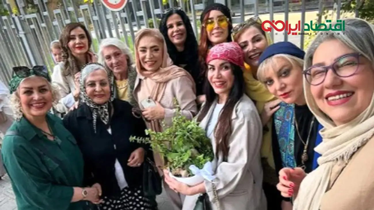 تصاویر باور نکردنی از دورهمی صمیمی بازیگران زن پس از پا گذاشتن به سن!