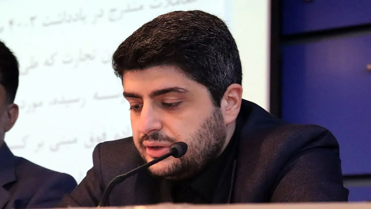 مجمع سهامداران یا ذینفعان؟