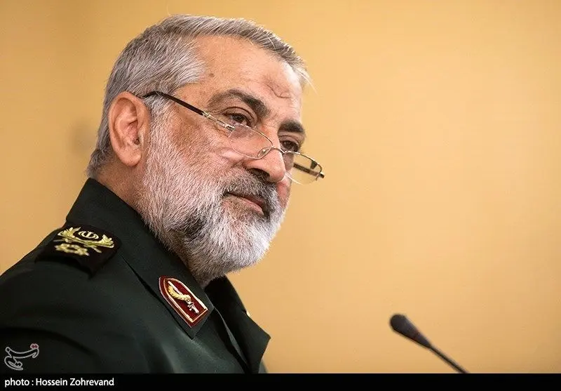 فعلا نوک شمشیرمان را ببینند!