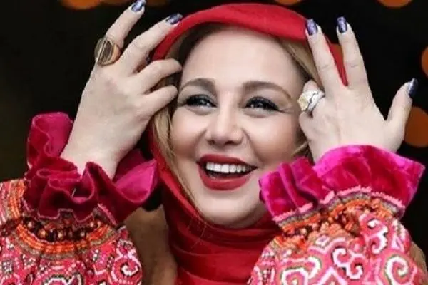 آیا بهنوش بختیاری با این پوشش به قرن‌ها پیش سفر کرده است؟