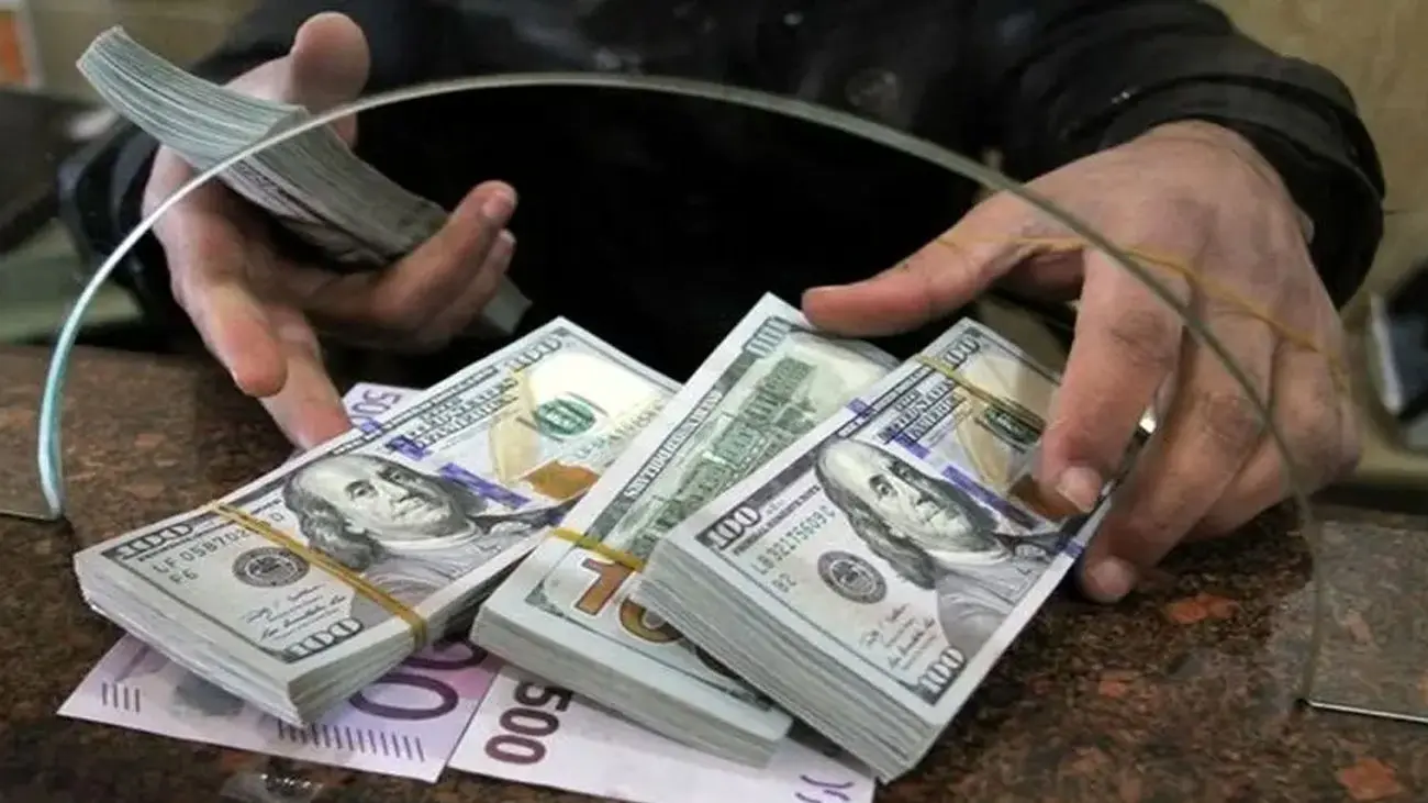 پیش بینی قیمت دلار ۲۴ اردیبهشت ۱۴۰۳ / بازار کمعمق ارز بیجان شد