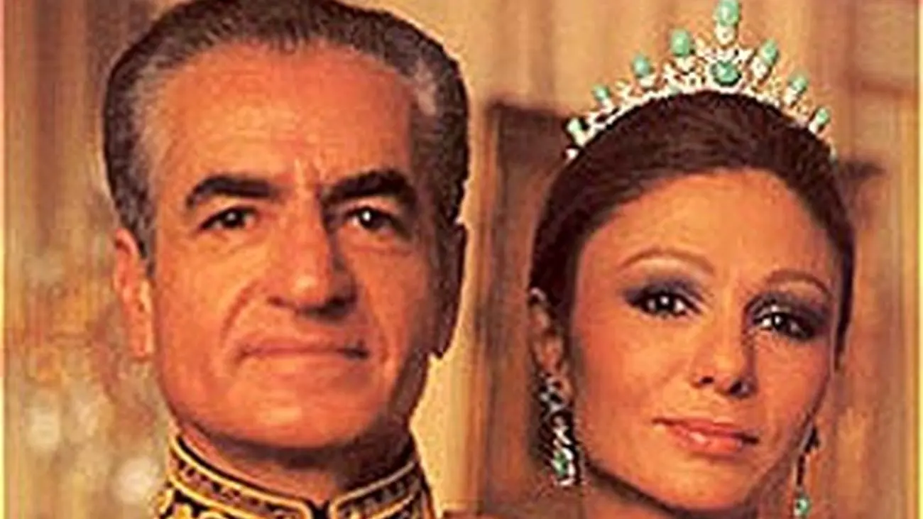 همخوابی کثیف فرح و معشوقه اش در اتاق شاه پهلوی / بی شرمی تا کی ؟!
