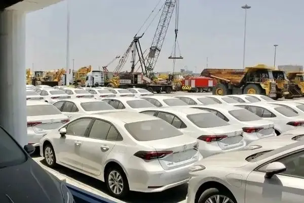 هشدار به خریداران خودرو/ مراقب باشید کلاه بزرگی سرتان نرود!