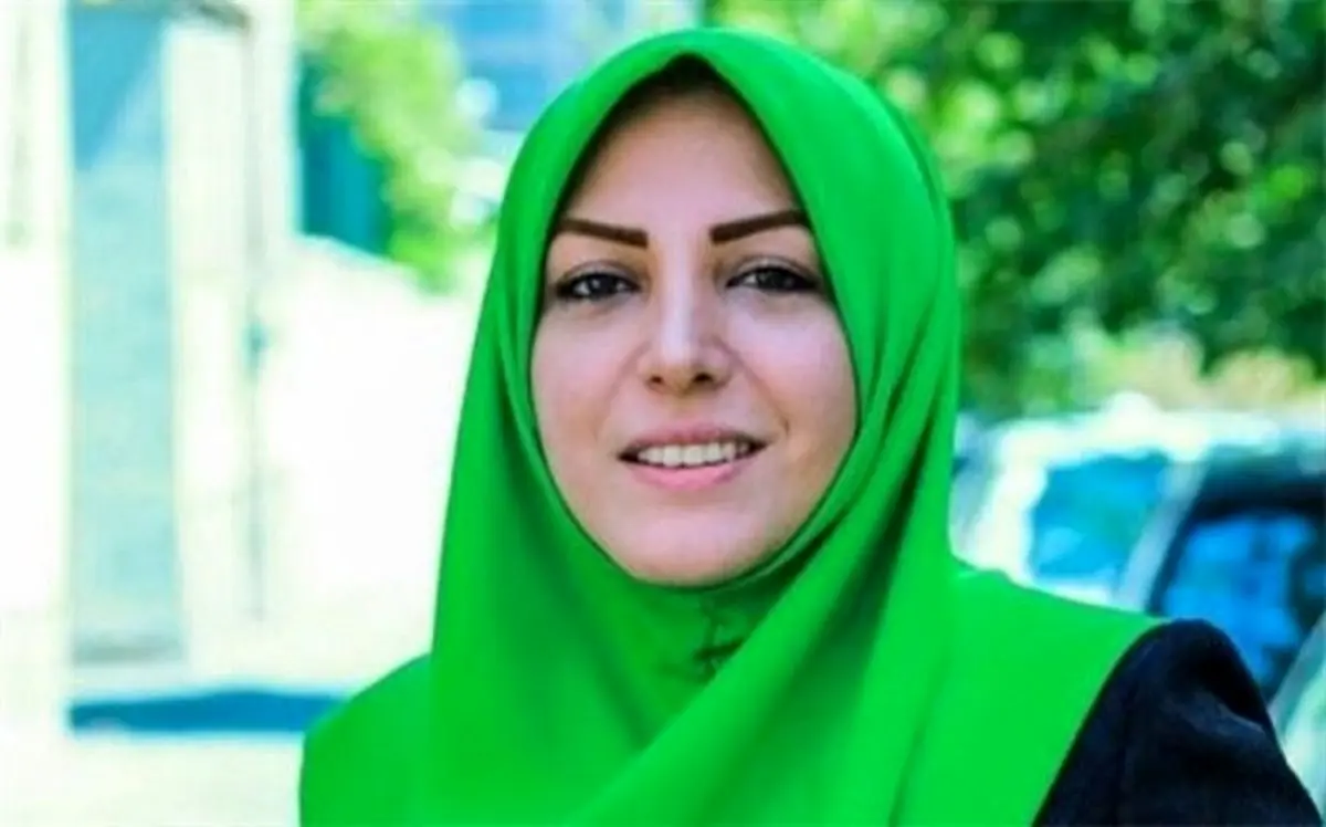 عکس چهره باورنکردنی المیرا شریفی مقدم با لباس تور توری / قبل از شهرت اینطوری بود !