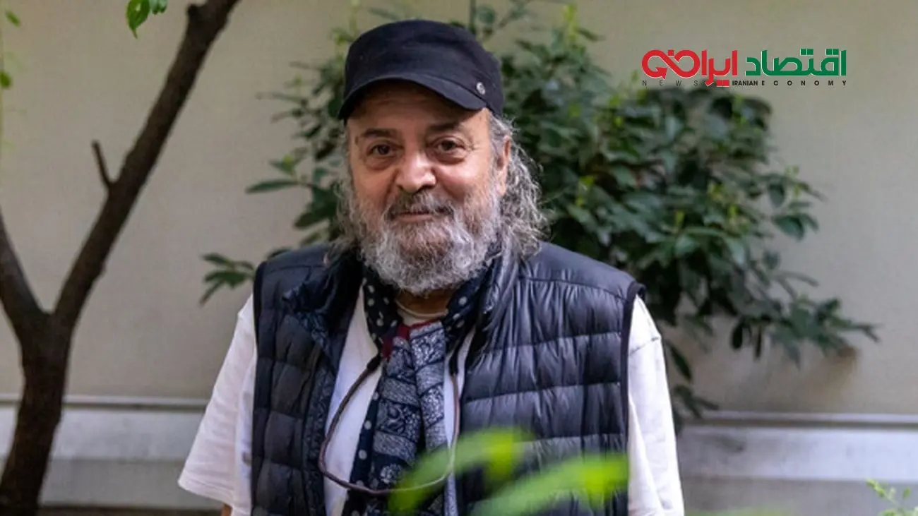 استایل جنجالی سیروس مقدم در مراسم ختم