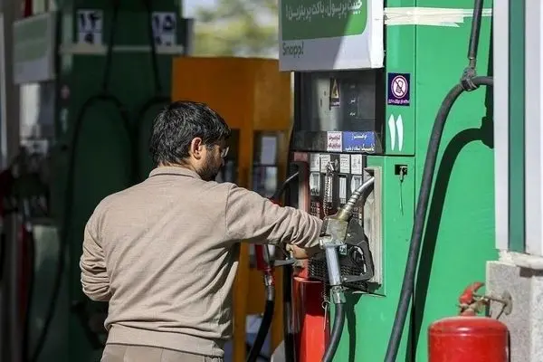 بحران سهمیه بنزین رد شد؛ دولت کوتاه آمد!