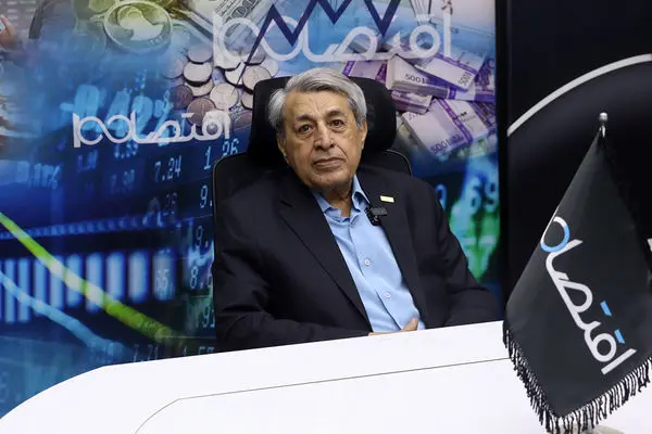 یک اقتصاددان: قیمت واقعی دلار بیش از 70 هزار تومان است+ فیلم