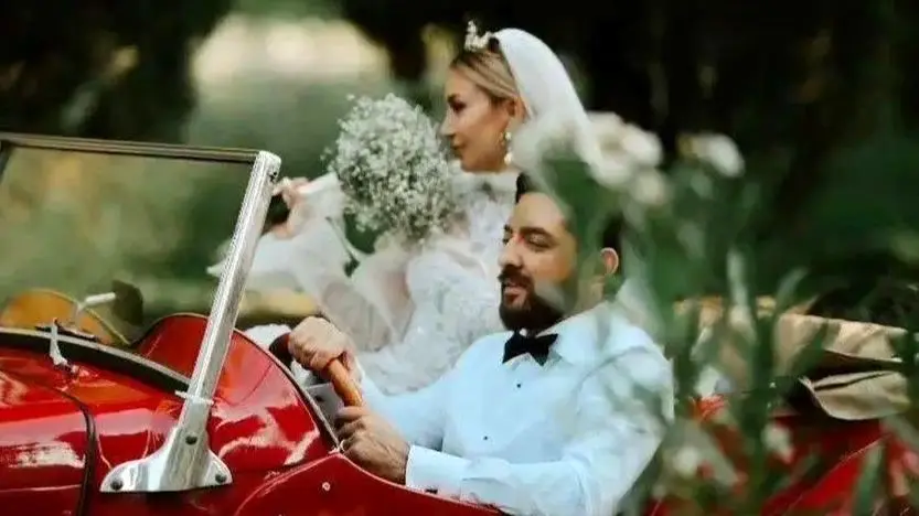 لاکچری‌ترین ماشین عروس بازیگران ایرانی؛ از BMW بهاره رهنما تا بنز رضا گلزار
