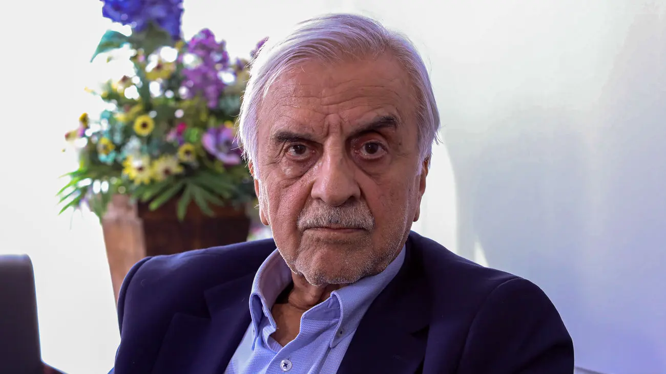 آیا افرادی که می خواهند مسئولیتی را بپذیرند می دانند در مملکت چه خبر است؟ هاشمی طبا پاسخ می دهد+ فیلم