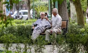 راهنمای کامل ادامه بیمه فرزندان بازنشستگان لشکری + نکات کلیدی