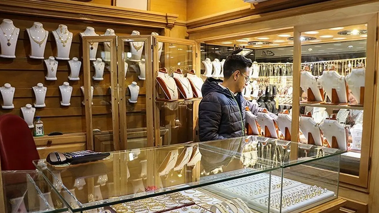 پشت پرده های جنجال مالیات طلا فروشان / طلافروشان چقدر مالیات میدهند؟