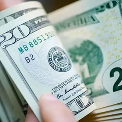پیش‌بینی قیمت دلار تا پایان سال ۱۴۰۴؛ آیا دلار به ۱۲۰ هزار تومان می‌رسد؟