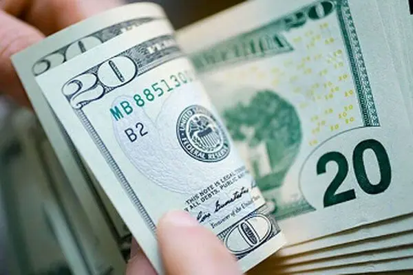 پیش‌بینی قیمت دلار تا پایان سال ۱۴۰۴؛ آیا دلار به ۱۲۰ هزار تومان می‌رسد؟