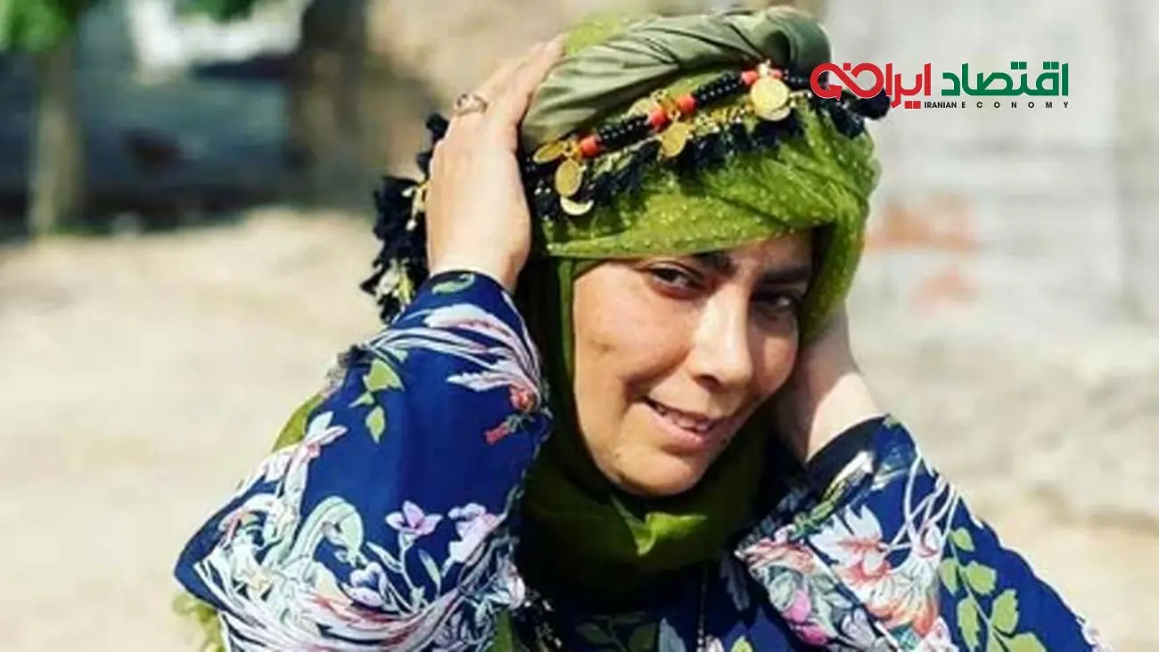 مانتوی کتان ابتسام بغلانی؛ استایلی که نمیتوانید از آن چشم بردارید!