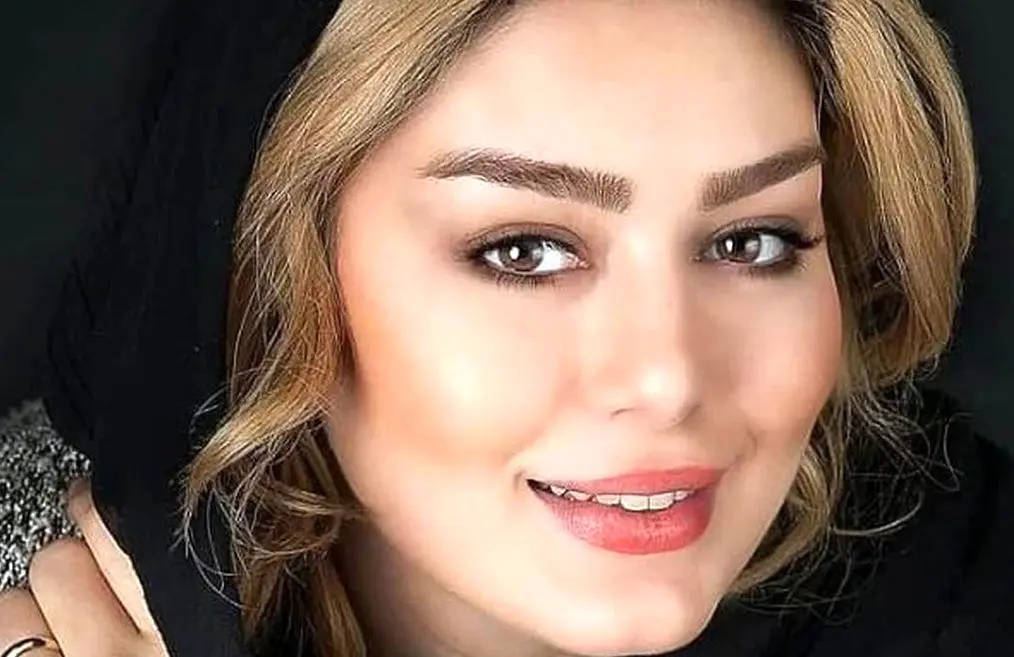 عکس خیلی سانسوری از سحر قریشی در کنار دو زن منشوری / دیگه رد داد !