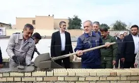  پزشکیان آستین بالا زد / کارگری رییس جمهور در اهواز  + فیلم 
