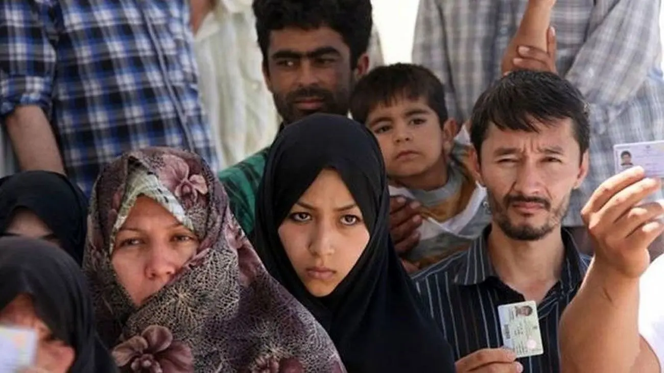 مهاجران غیر قانونی افغان بمب های ساعتی هستند