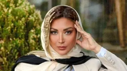 ویدیو ابتکار جالب مینا مختاری برای آموزش چهار دست و پا رفتن به گل پسرش "جان" بر روی موکت نرم اتاق