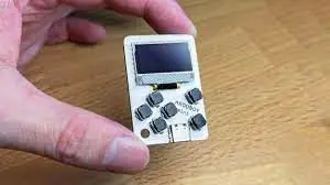Arduboy Mini جدیدترین کنسول دستی با اندازه کارت اعتباری