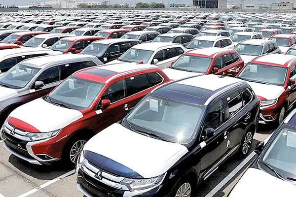 خودروهای داخلی و وارداتی به بورس آمدند +جزییات