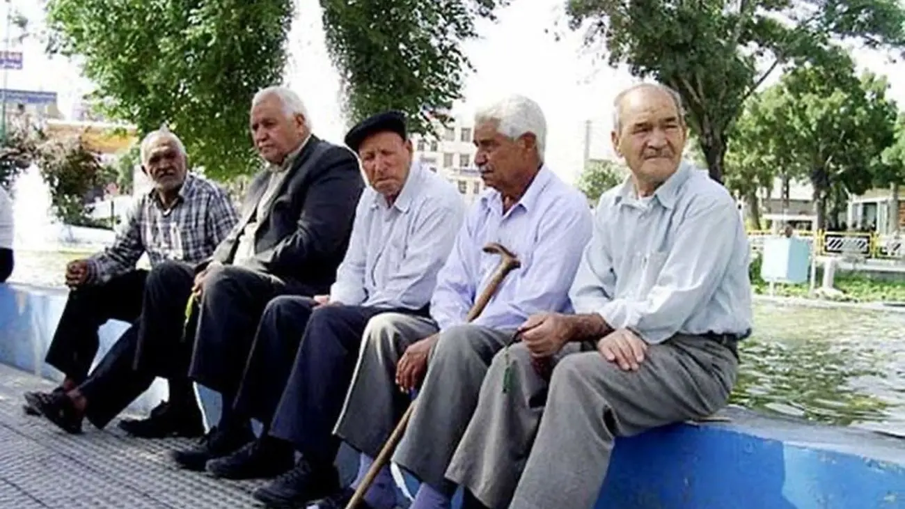 سورپرایز شبانه برای بازنشستگان