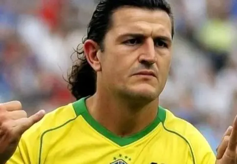 شوخی طنزآمیز فرناندز با مگوایر پس از گل تماشایی به لیورپول!