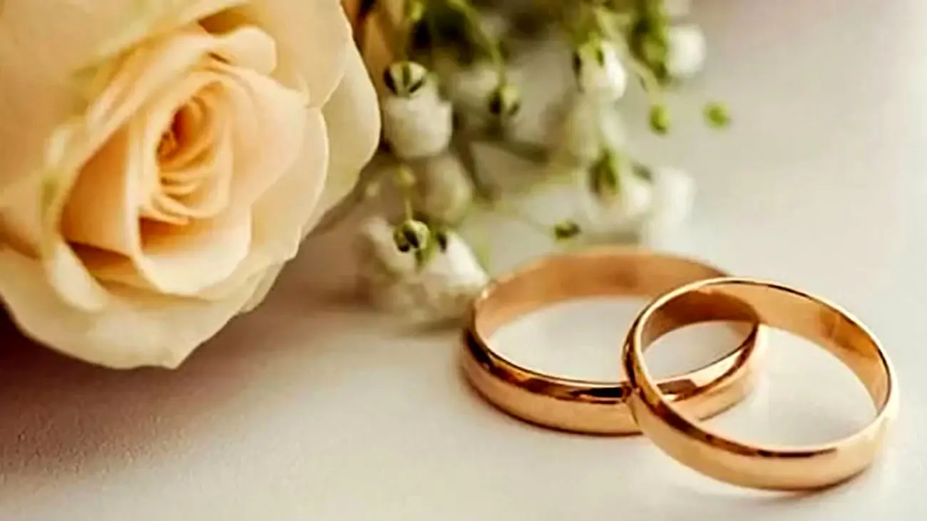 عکس لو رفته از ازدواج بی شرمانه دختر 15 ساله با پدرش !