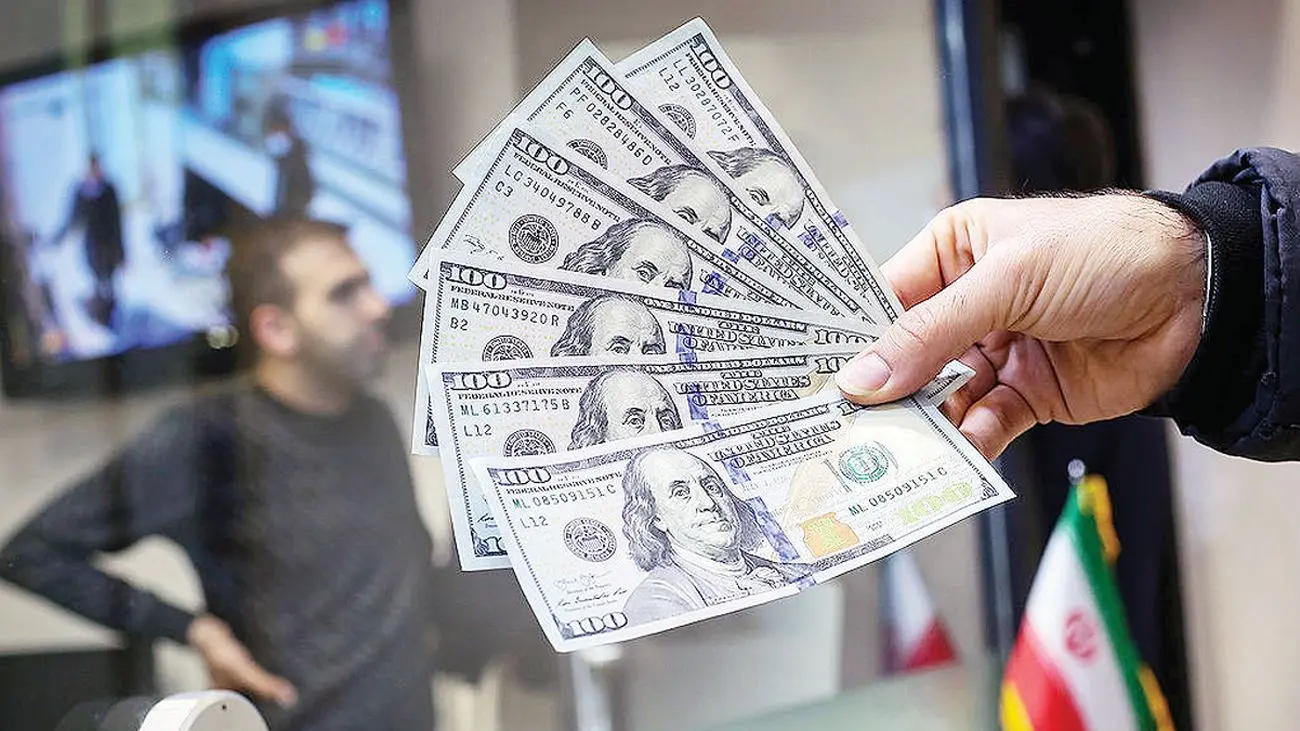 پیشبینی صرافان از نرخ ارز در بازار/ قیمت دلار تا کجا پایین میآید؟