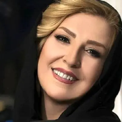 نگاهی به دکوراسیون لاکچری خانه مرجانه گلچین؛ مبلمان فاخر و فرش‌های چشم‌نواز + فیلم